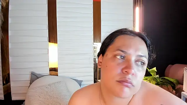 Snapshot of Biiancacox chatting on September 10, 2025, 3:17 am Biiancacox online show from September 10, 2025, 3:17 am
