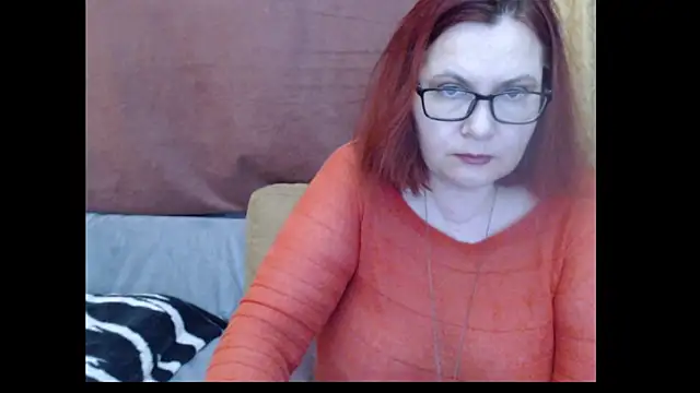 PlayfullMature online show from May 3, 2026, 4:07 am