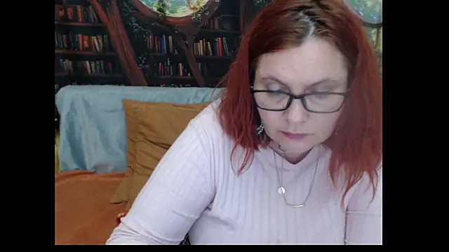 PlayfullMature online show from June 17, 2026, 12:02 am