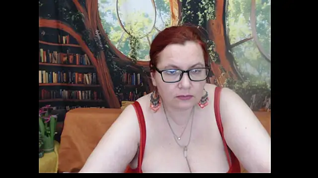 PlayfullMature online show from June 25, 2026, 6:01 pm