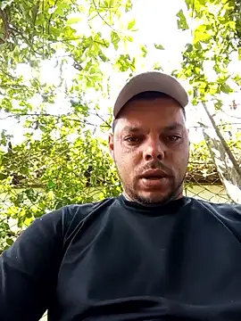 Snapshot of Widson321 chatting on October 9, 2025, 1:31 pm Widson321 online show from October 9, 2025, 1:31 pm