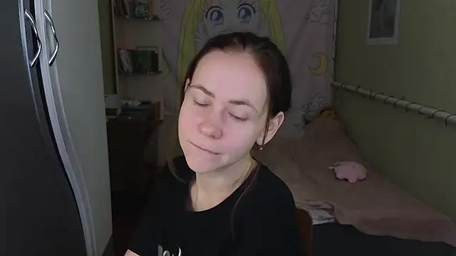 Snapshot of Riley_Roo chatting on October 14, 2025, 6:25 am Riley Roo online show from October 14, 2025, 6:25 am