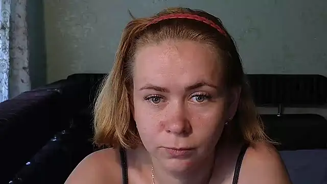 Riley Roo online show from June 30, 2026, 7:31 am