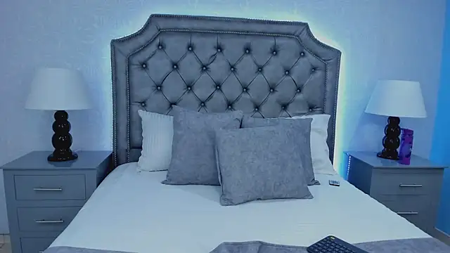 VictoriaHiills online show from September 25, 2025, 7:28 pm