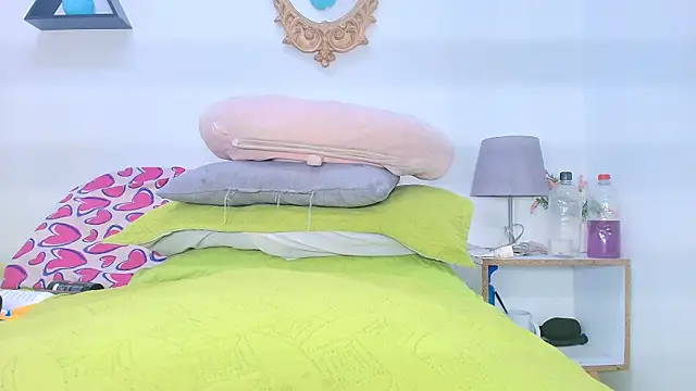 s sweett online show from February 7, 2025, 11:56 am