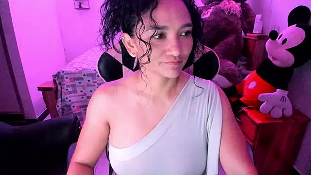 rayza mature 154 online show from April 27, 2026, 2:37 pm