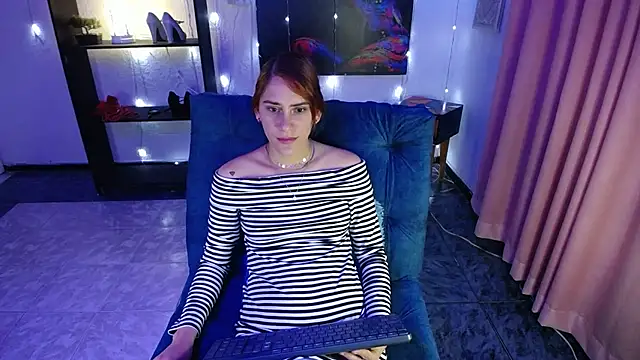 IsaBaileys  online show from February 11, 2025, 10:18 pm