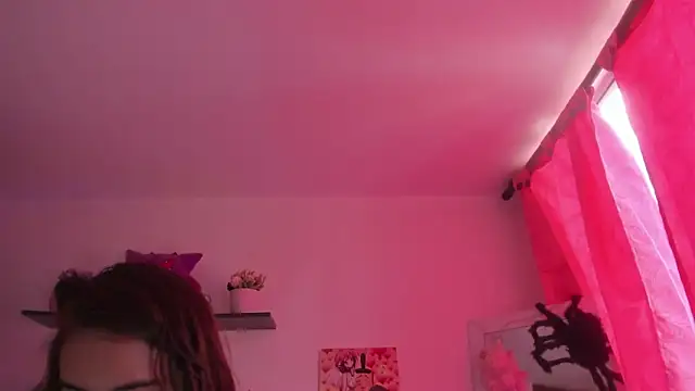 saralolo420 online show from November 22, 2025, 5:56 pm