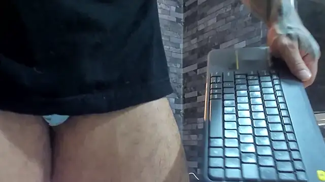 BruceDallas online show from March 14, 2026, 1:01 am