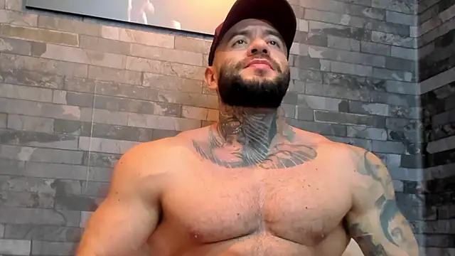 BruceDallas online show from May 28, 2026, 4:43 am