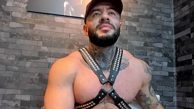 BruceDallas online show from May 31, 2026, 10:44 pm
