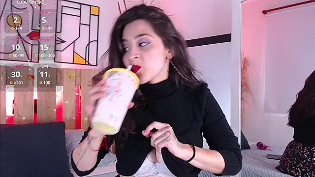 emily amaya online show from March 13, 2025, 8:43 pm