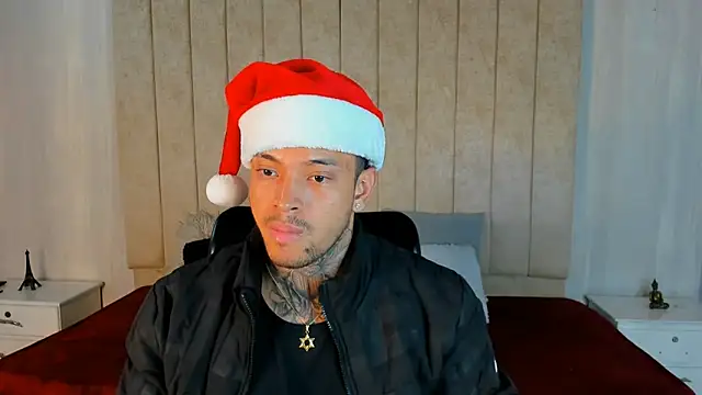 Stiven collins online show from December 12, 2024, 4:26 am