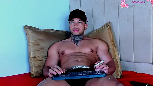 Stiven collins online show from May 28, 2026, 4:10 am