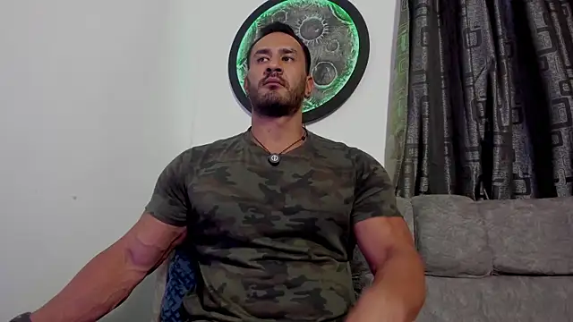 curt xxx online show from June 25, 2026, 2:44 am