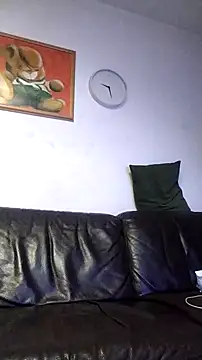 Knuffelstaaf123 online show from October 9, 2025, 12:52 am