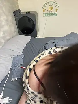 miyabi room online show from February 4, 2026, 1:06 pm