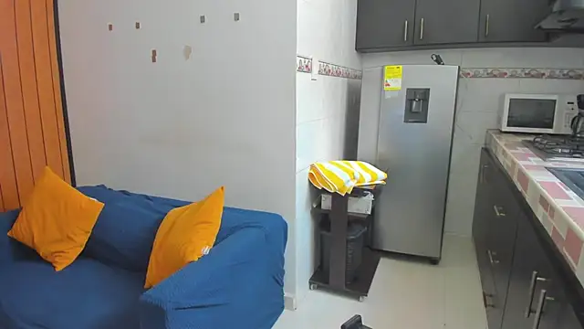 Yenifer luna online show from March 14, 2026, 6:46 pm