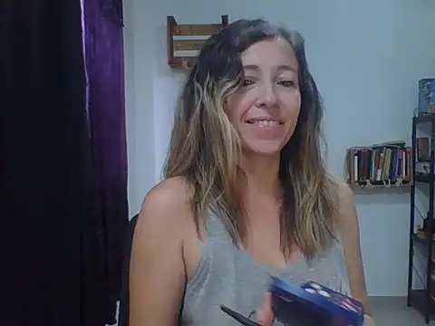 Snapshot of charlott_ponce chatting on October 7, 2025, 3:53 pm charlott ponce online show from October 7, 2025, 3:53 pm