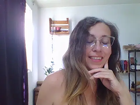 Snapshot of charlott_ponce chatting on February 18, 2026, 7:10 pm charlott ponce online show from February 18, 2026, 7:10 pm