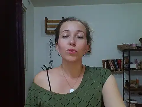 Snapshot of charlott_ponce chatting on March 26, 2026, 3:45 am charlott ponce online show from March 26, 2026, 3:45 am