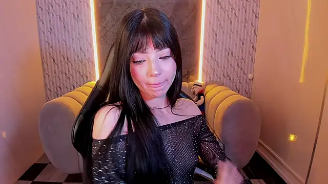  mia collins b  online show from October 16, 2025, 12:50 pm