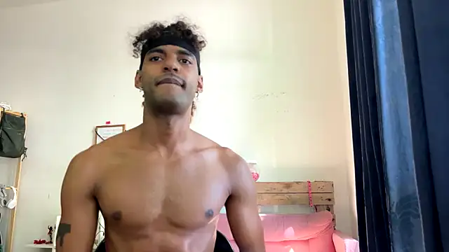 Snapshot of gerson173Hugo chatting on February 13, 2026, 1:07 pm gerson173Hugo online show from February 13, 2026, 1:07 pm