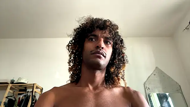 Snapshot of gerson173Hugo chatting on February 28, 2026, 11:44 am gerson173Hugo online show from February 28, 2026, 11:44 am