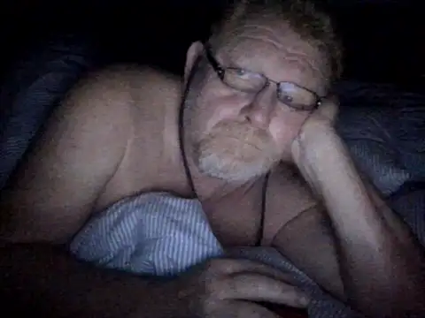 lovelickyou01 online show from November 3, 2025, 1:08 am