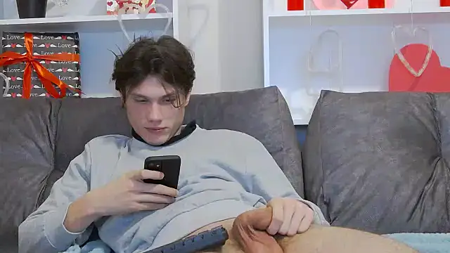 CalvinCay online show from February 4, 2025, 8:49 pm