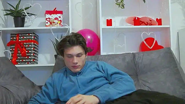 CalvinCay online show from February 15, 2025, 3:52 am