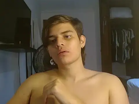 Snapshot of BadBunny_69 chatting on February 9, 2026, 7:23 am BadBunny 69 online show from February 9, 2026, 7:23 am