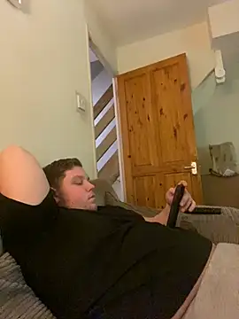 Lukeyboy027 online show from March 12, 2025, 7:38 pm