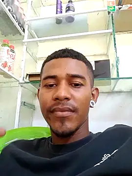 Snapshot of axelwa chatting on March 28, 2026, 7:02 pm axelwa online show from March 28, 2026, 7:02 pm