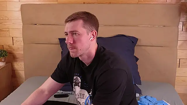 EthanPinkman online show from May 7, 2026, 5:13 am