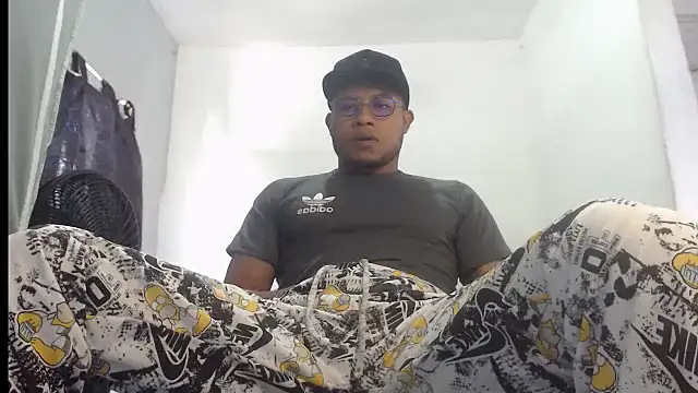 Snapshot of grandominantex1 chatting on October 18, 2025, 7:47 pm grandominantex1 online show from October 18, 2025, 7:47 pm