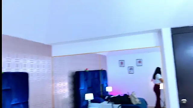 AnyLeonhard online show from October 6, 2025, 7:44 pm