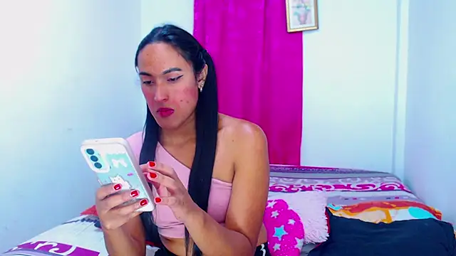 misss estrella online show from March 23, 2026, 11:31 pm