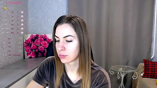 Snapshot of Naughty__Megan chatting on February 4, 2025, 7:51 am Naughty Megan online show from February 4, 2025, 7:51 am