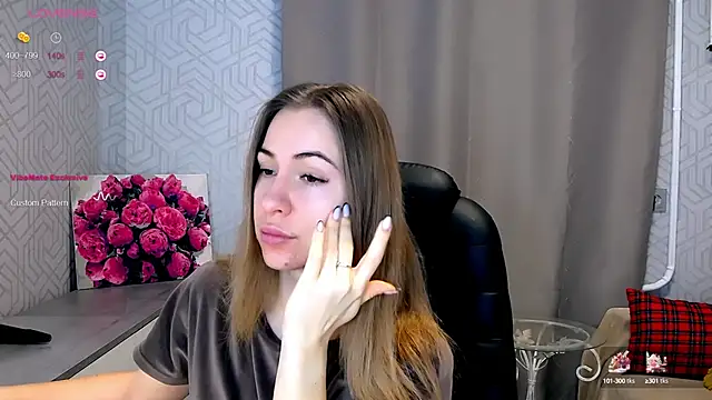 Snapshot of Naughty__Megan chatting on February 6, 2025, 5:03 am Naughty Megan online show from February 6, 2025, 5:03 am