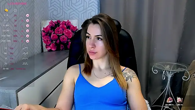 Snapshot of Naughty__Megan chatting on February 6, 2025, 12:05 pm Naughty Megan online show from February 6, 2025, 12:05 pm