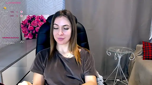 Snapshot of Naughty__Megan chatting on February 15, 2025, 8:33 am Naughty Megan online show from February 15, 2025, 8:33 am