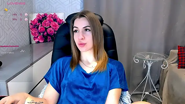 Snapshot of Naughty__Megan chatting on February 17, 2025, 3:42 pm Naughty Megan online show from February 17, 2025, 3:42 pm