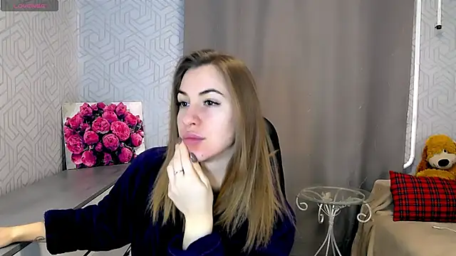 Snapshot of Naughty__Megan chatting on February 27, 2025, 8:50 am Naughty Megan online show from February 27, 2025, 8:50 am