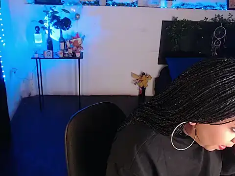 Snapshot of LiaScarlett chatting on October 23, 2025, 12:26 pm LiaScarlett online show from October 23, 2025, 12:26 pm