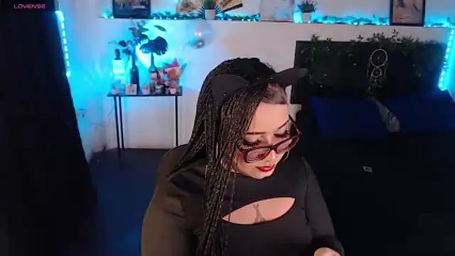 Snapshot of LiaScarlett chatting on November 3, 2025, 1:19 am LiaScarlett online show from November 3, 2025, 1:19 am