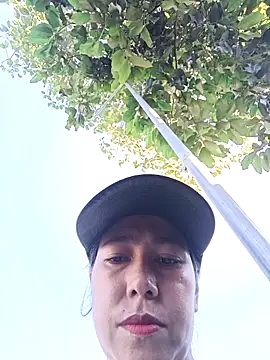 Snapshot of 2HotAsain4u chatting on September 21, 2025, 12:56 am 2HotAsain4u online show from September 21, 2025, 12:56 am