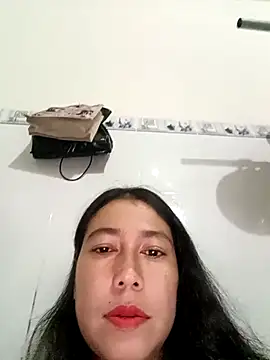 Snapshot of 2HotAsain4u chatting on October 19, 2025, 9:37 pm 2HotAsain4u online show from October 19, 2025, 9:37 pm