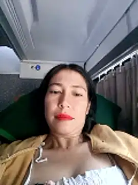Snapshot of 2HotAsain4u chatting on April 2, 2026, 12:19 am 2HotAsain4u online show from April 2, 2026, 12:19 am