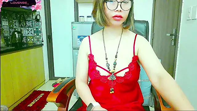 Miu-Le online show from October 9, 2025, 3:54 pm